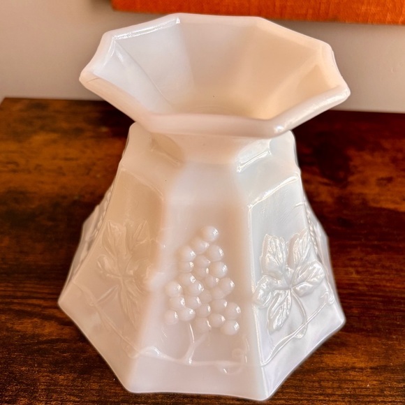 Vintage| White Milk Glass Octagon Shape 60s Pedestal Vase 5” - Picture 2 of 5